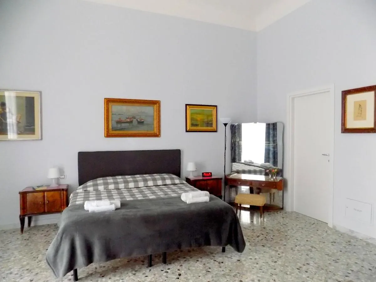Treehouse Apartment Bari