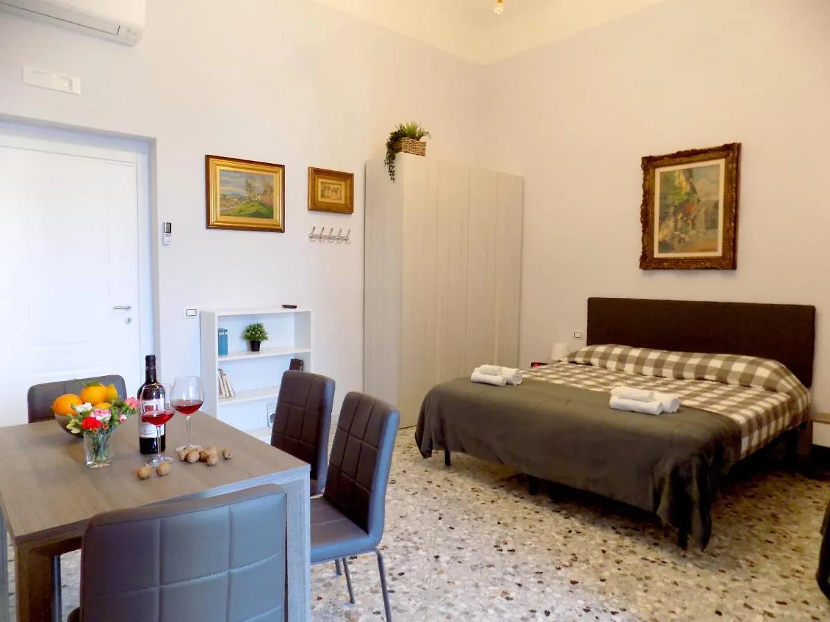 Treehouse Apartment Bari